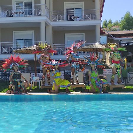 Golden Residence Family Resort Pefkochori Exterior photo