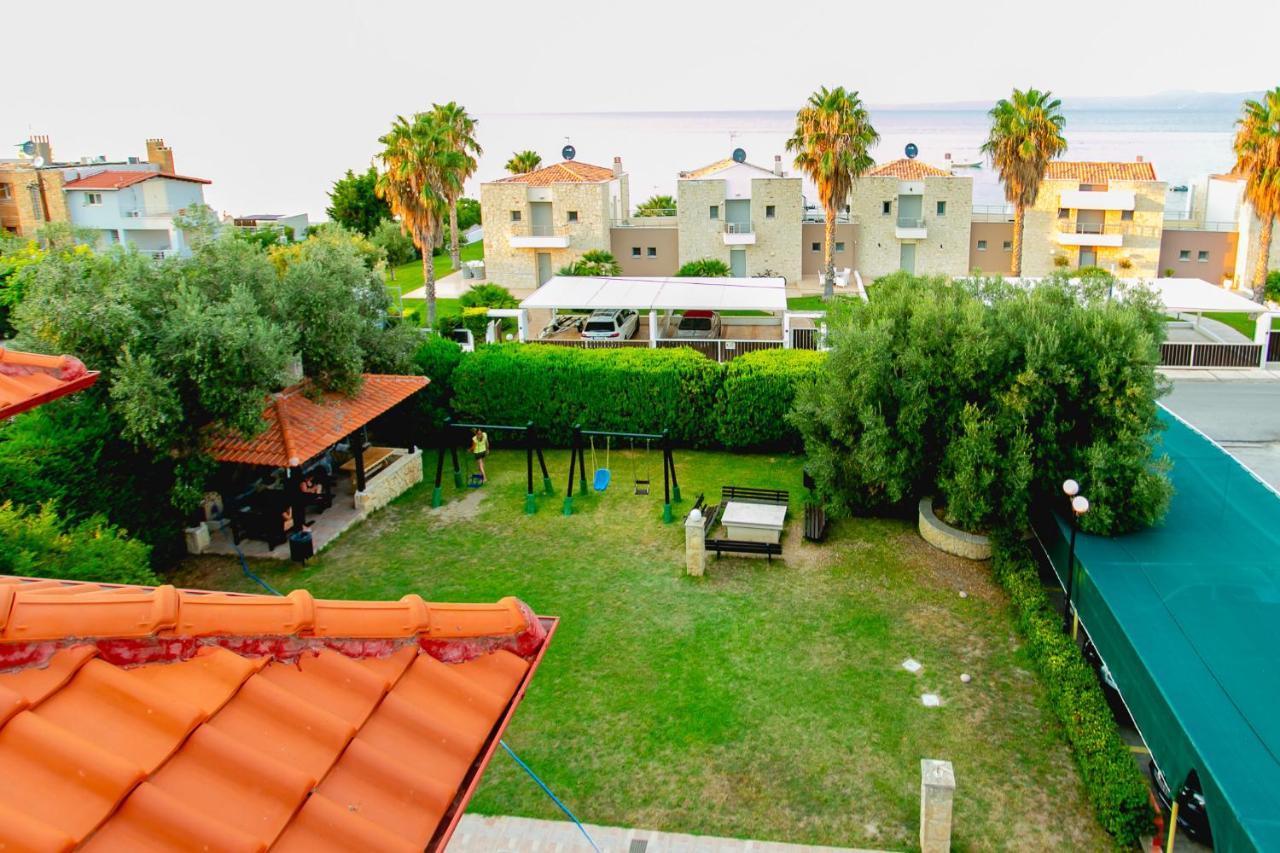 Golden Residence Family Resort Pefkochori Exterior photo
