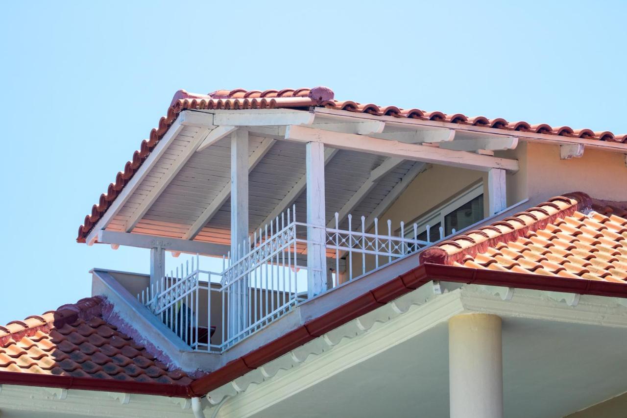 Golden Residence Family Resort Pefkochori Exterior photo