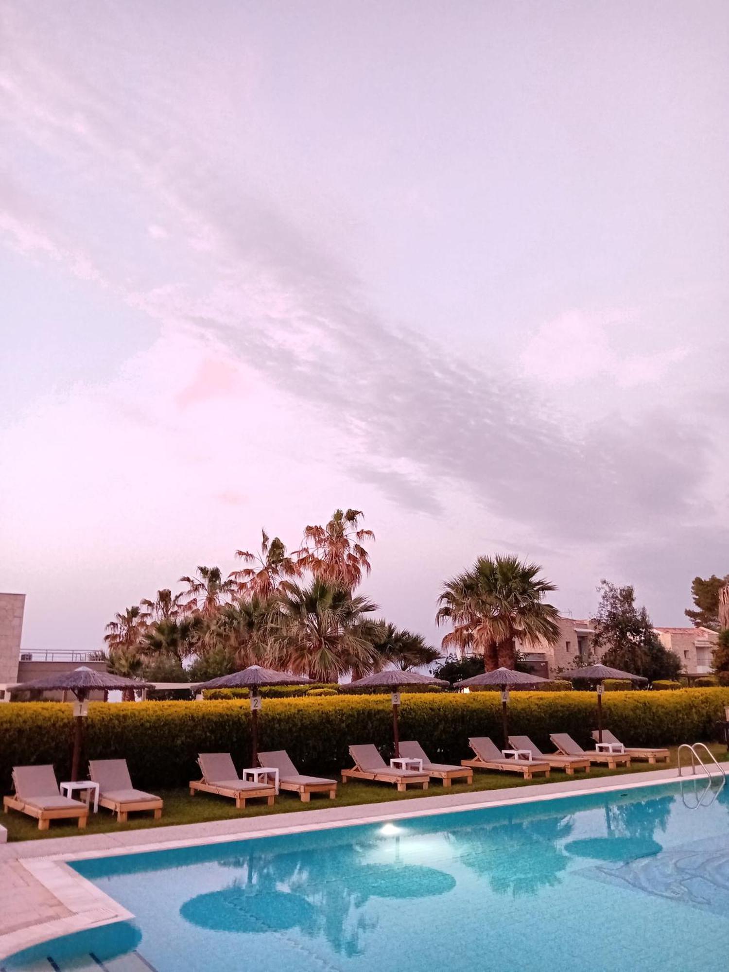Golden Residence Family Resort Pefkochori Exterior photo