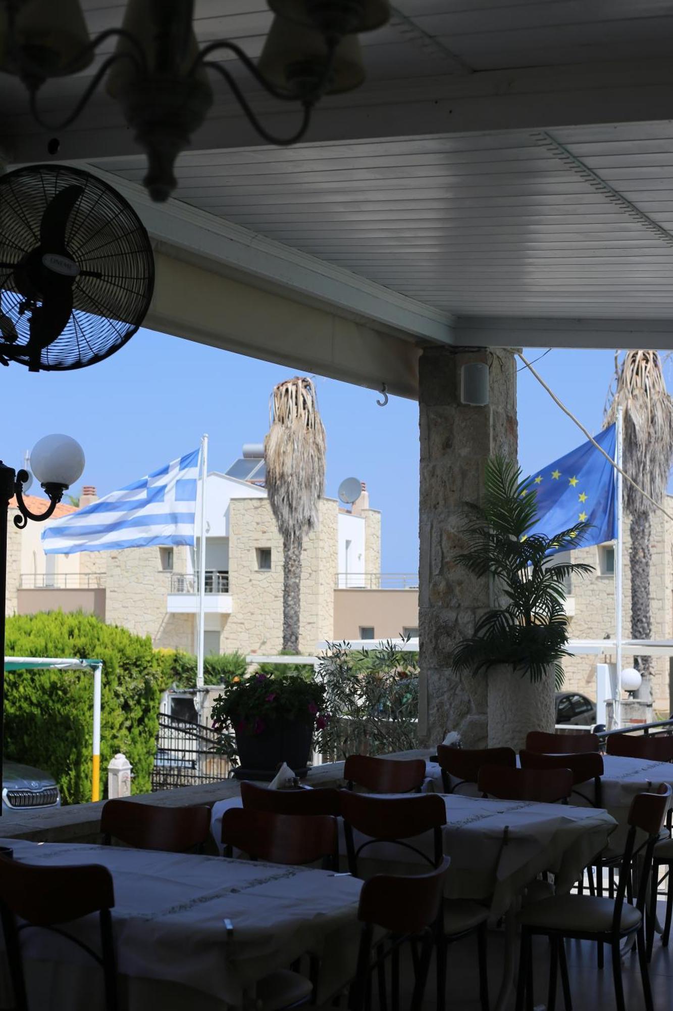 Golden Residence Family Resort Pefkochori Exterior photo